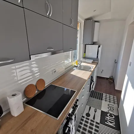 Emona 5 Floor 4 Апартаменти