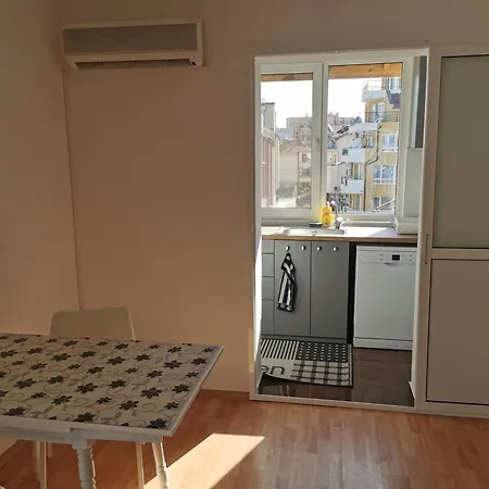 Apartmán Emona 5 Floor 4 Burgas City